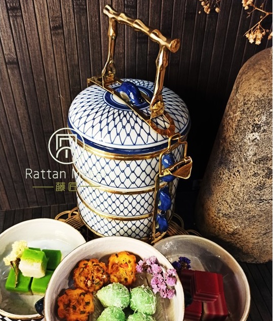 handcrafted ceramic traditional 1